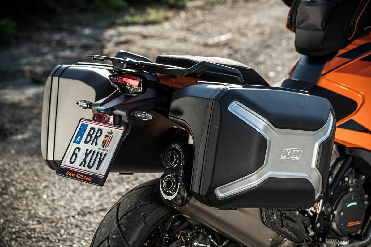 Ktm touring deals case set